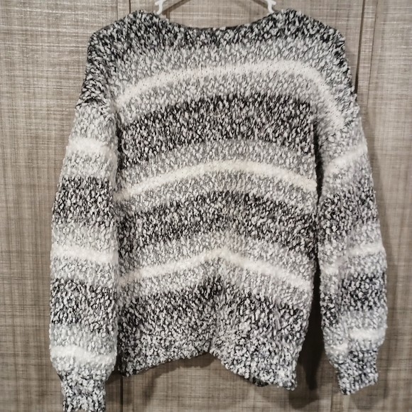 **DONATED**NO LONGER AVAIL**Knox Rose - Picture 2 of 3